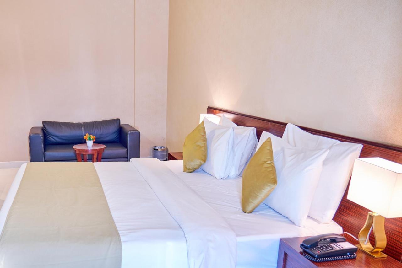 Grand Square Hotel Dubai Eksteriør billede